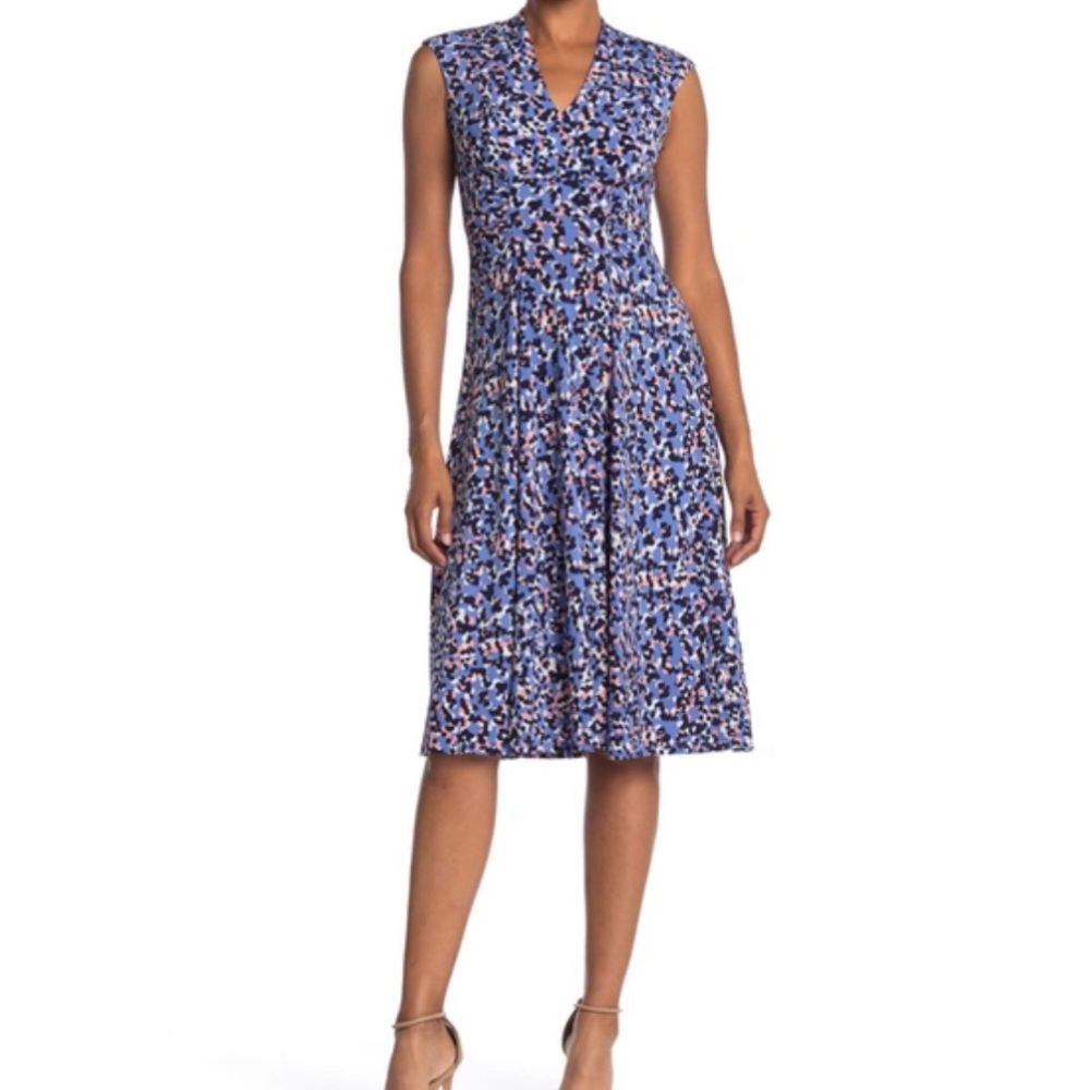 VINCE CAMUTO V Neck Ruched Midi